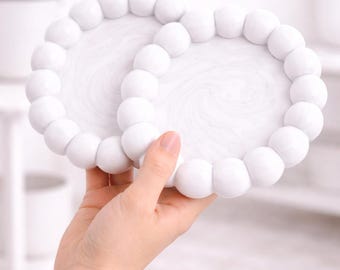 Juego de posavasos blancos / Posavasos Jesmonite Bubble / Decoración moderna para el hogar hecha a mano / Regalo para un nuevo hogar