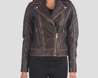 Carolyn quiltad vintage brun bikerjacka för kvinnor, motorcykeljacka i äkta läder, quiltad designkappa, streetwear-mode, present till henne