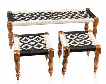 Juego de taburetes de madera tejidos a mano, asiento tejido con cuerda de algodón, madera natural color miel, reposapiés estilo bohemio, asiento bajo, hecho a mano en India.