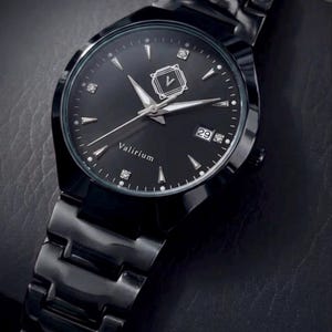 Bold Black Dial Unisex Watch – Minimalist Quartz Timepiece, Adjustable Bracelet