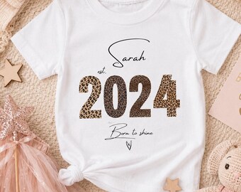 Geburtstagsshirt Mädchen personalisiert mit Name & Jahreszahl – Baby T-Shirt zum 1. 2. oder 3. Geburtstag, individuelles Geschenk