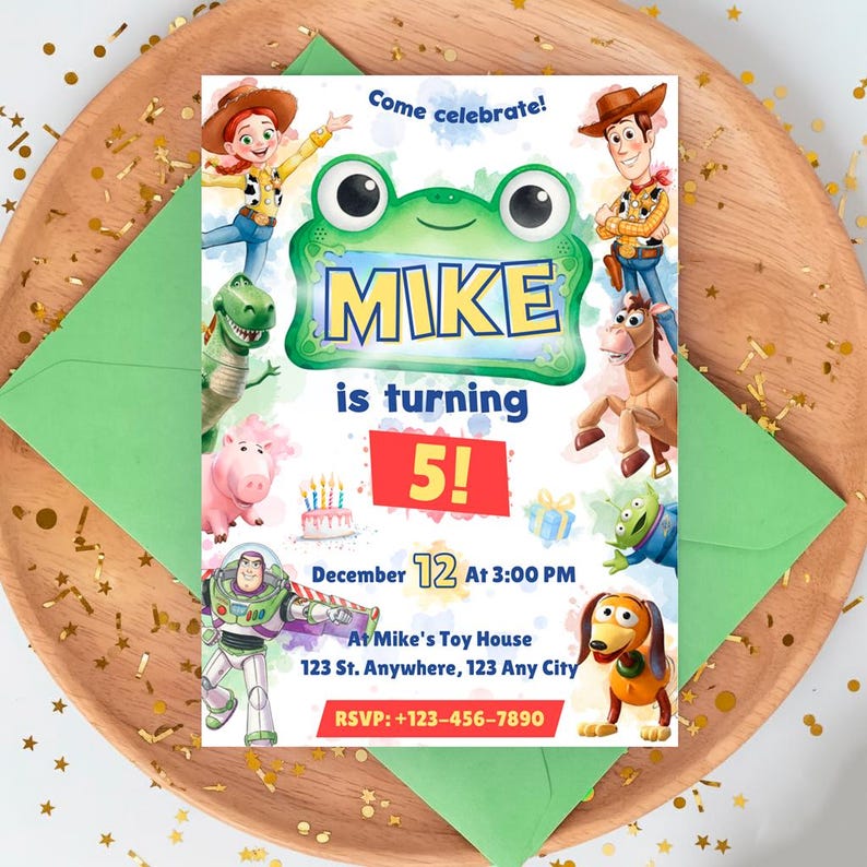 Pode incluir: Um convite de anivers&aacute;rio colorido com personagens do filme Toy Story. O convite mostra o nome "MIKE" e o n&uacute;mero "5". O convite inclui a data, hora e local da festa.