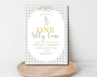 Invito di compleanno a tema "One Silly Goose", invito per il primo compleanno a quadretti color salvia (download digitale)