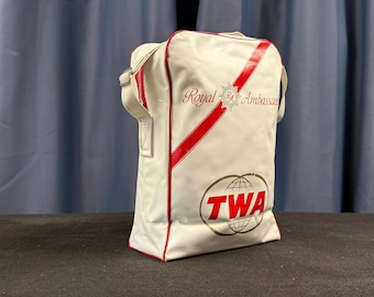 TWA Royal Ambassador Schultertasche | Vintage-Vinyltasche von Trans World Airlines | Erinnerungsstück aus der Airline-Lounge der 1960er Jahre