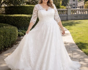 Plus Curvy Lace Wedding Dress, Sweetheart Sleeves Tulle, A-line Romantic Bridal Gown Elegant