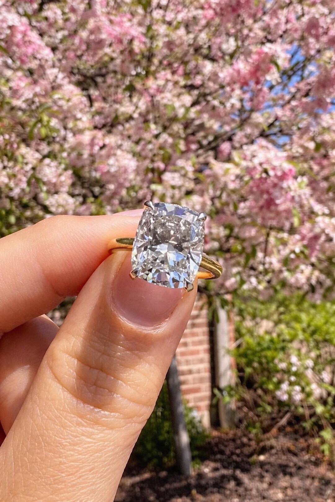 Radiant Cut Lab Grown Diamond Solitaire Engagement Ring | 14K Yellow ...