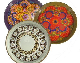 WORCESTER WARE Trays, designed Pat Albeck, sold as a set of 3 units