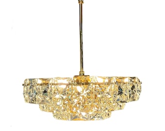 Kinkeldey Chandelier with Faceted Crystals and Gold-Covered Brass, Germany, 1970s.