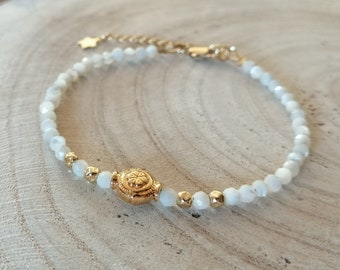 Mother of pearl bracelet - 14k Gold Filled and gemstone bracelet - June birthstone - Everyday custom jewelry