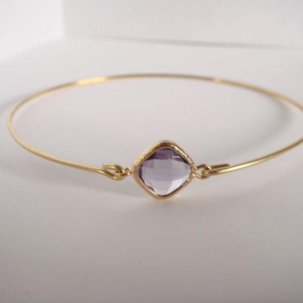 Lavender faceted glass and gold bangle - Purple bracelet - Everyday jewelry - Minimalist jewelry