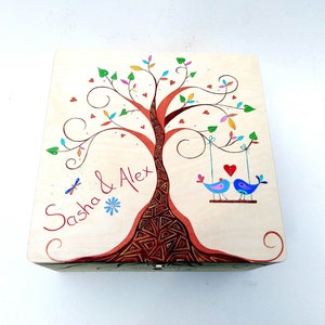 XL Wooden Keepsake Memory Box Personalised Couples Family Tree of Life Gifts