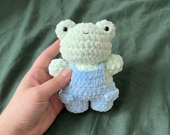 Frog Crochet Pattern | Amigurumi Frog with Overalls (Beginner Friendly PDF)