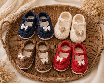 Mönster för virkade babyskor | Favoritstövlar i PDF-format | Handledning för vita babyskor för nyfödda, virkmönster för babyskor med fjärilmotiv