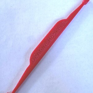 Denture Removal Tool - The "Denture Hooker" assists in safely and comfortably removing upper and lower dentures, 2-Pack