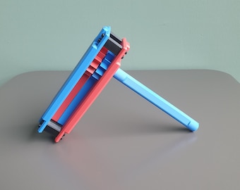 3D Printable: Handheld Ratchet Noisemaker (Digital Download)