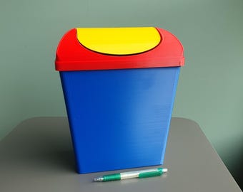 3D Printable: Swing-top Trash Can (Digital Download)