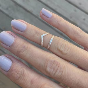 Knogring i sterlingsilver ∙ Stapelringar ∙ Midiringar ∙ Långfingerring ∙ Knogringset ∙ Silverringar