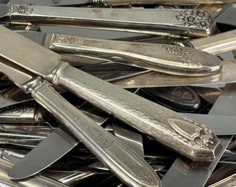 20 Randomly Selected Vintage Silver Plated Butter Knives - Free Shipping - Craft Supply
