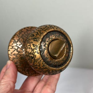 Vintage Hammered Metal Door Knob Handles Copper Color with Privacy Lock