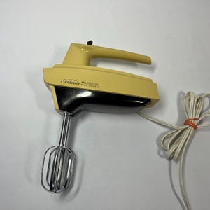 Vintage Sunbeam Mixmaster 5 Speed Electric Hand Held Mixer