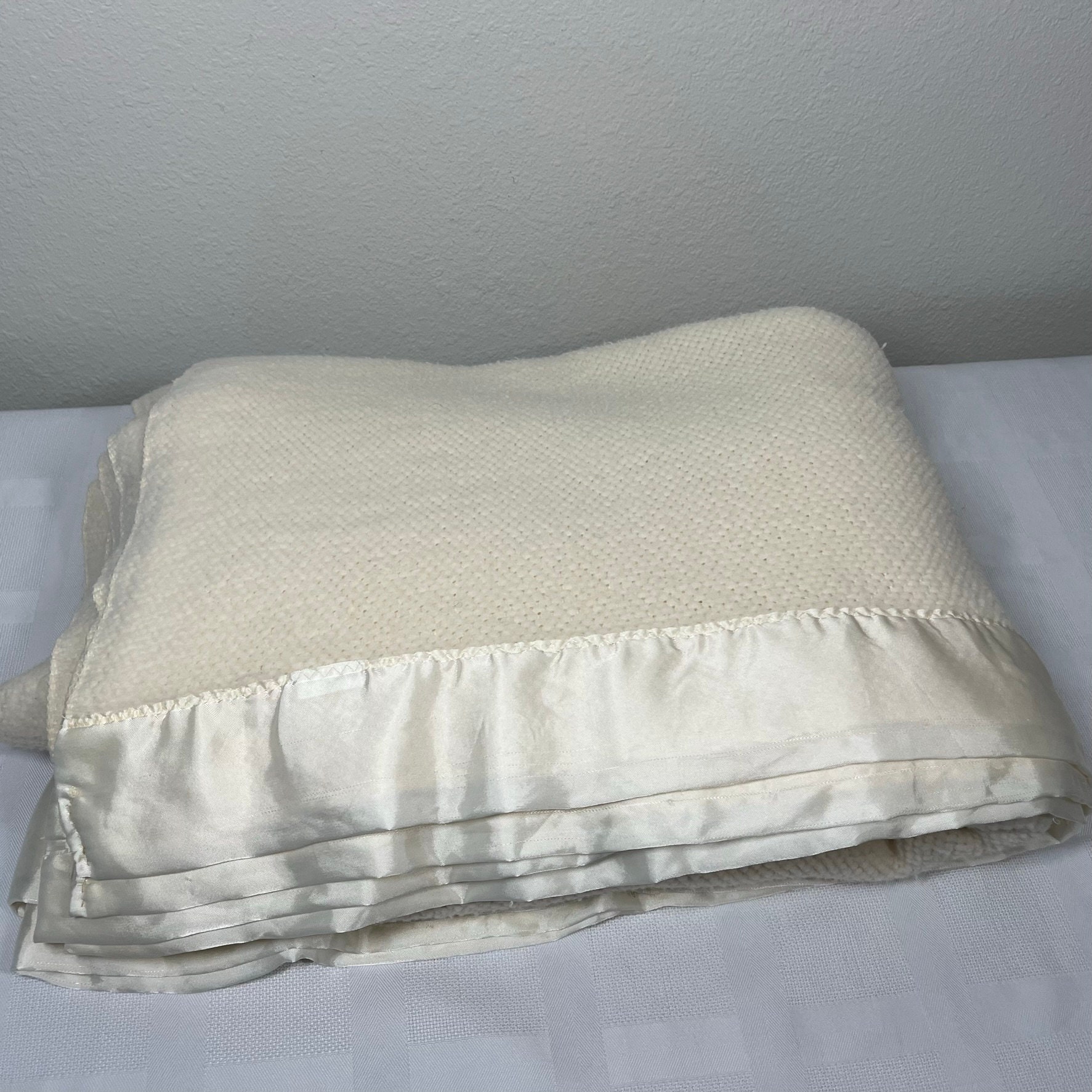 Satin trim waffle weave blanket sale