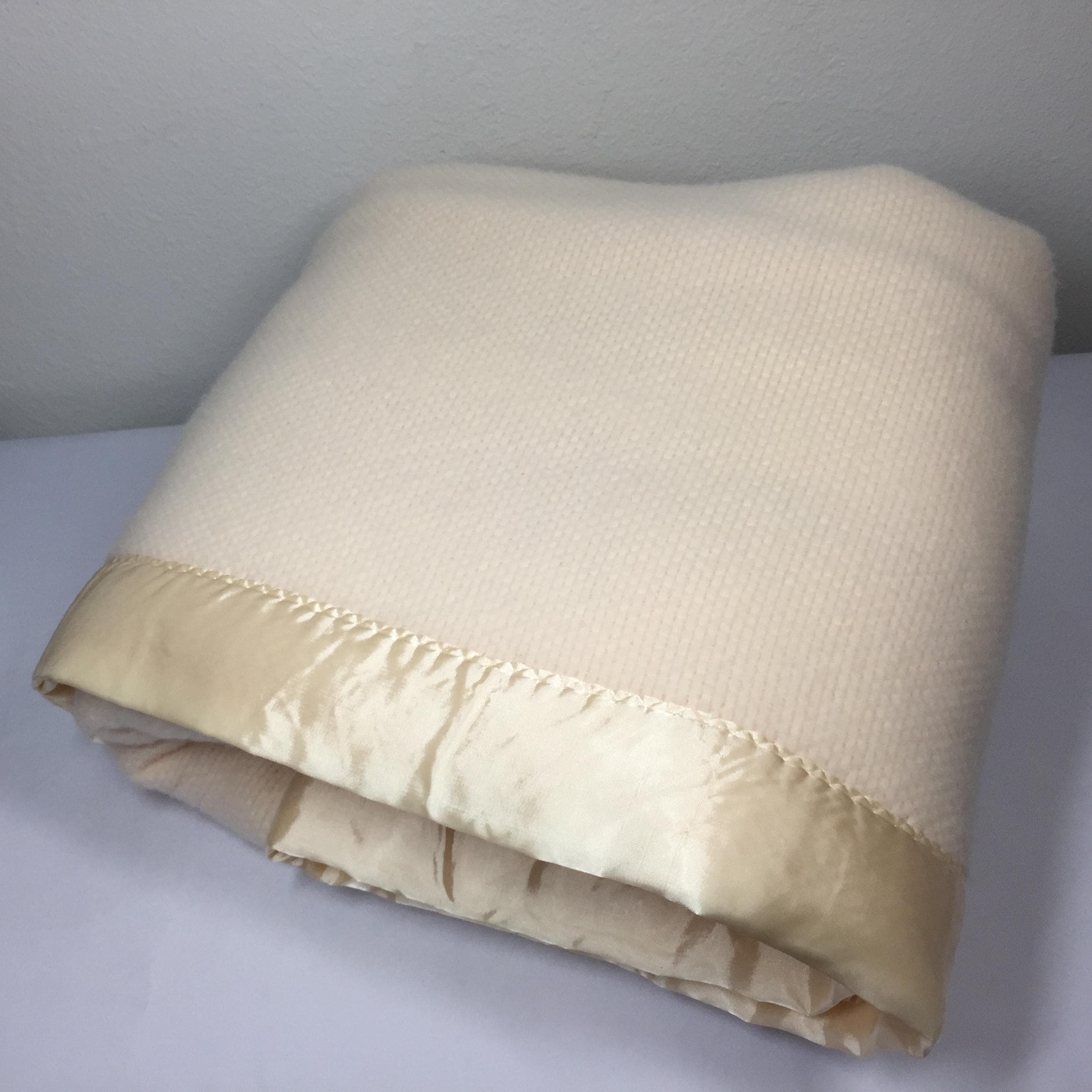 Queen Blanket Vintage