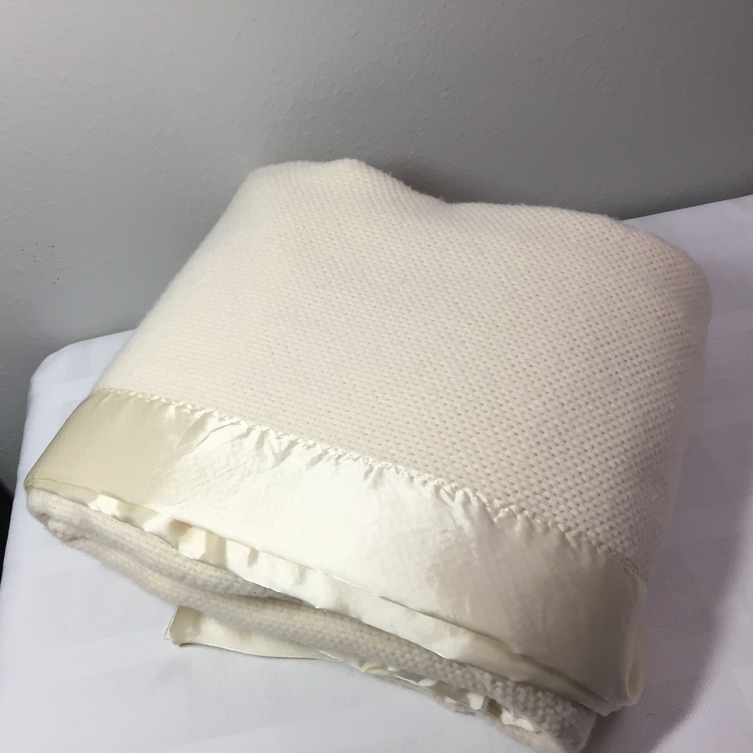 Fieldcrest luxury foul blanket rn17730