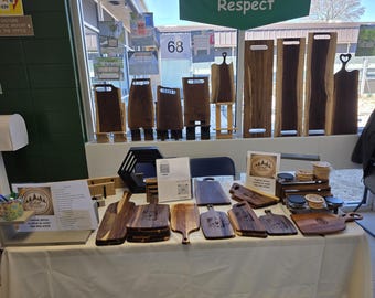 Quesos, embutidos, servir, tablas de cortar.