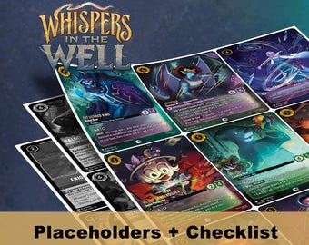 Op de afbeelding: Een verzameling Disney Lorcana ruilkaarten, met personages en illustraties uit de "Whispers in the Well" set. De kaarten tonen levendige illustraties en tekst, met een mix van kleur en grijstinten. De kaarten zijn in een waaier weergegeven.