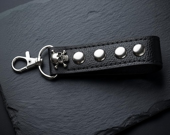Biker Skull Keychain – Handmade Faux Leather & Metal Rivet Keyring