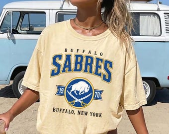 Comfort Colors® vintage Buffalo Sabres hockey-T-shirt, custom vintage graphic T-shirt, Buffalo Hockey cadeau voor fan