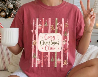 Cozy Mama Christmas Shirt, Cute Xmas Tee, Gingerbread Holiday Shirt, Christmas Bow Graphic Tee, Comfort Colors Christmas Shirt  Winter Tee