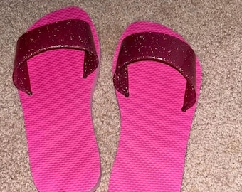 Dos pares de sandalias