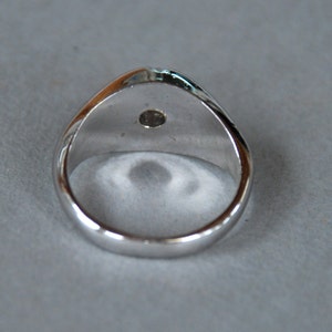 Mens Uncas Ring Karatclad 18K HGE White Gold Electroplate Faux Diamond Unisex Size 9 1960's // Vintage Jewelry image 4