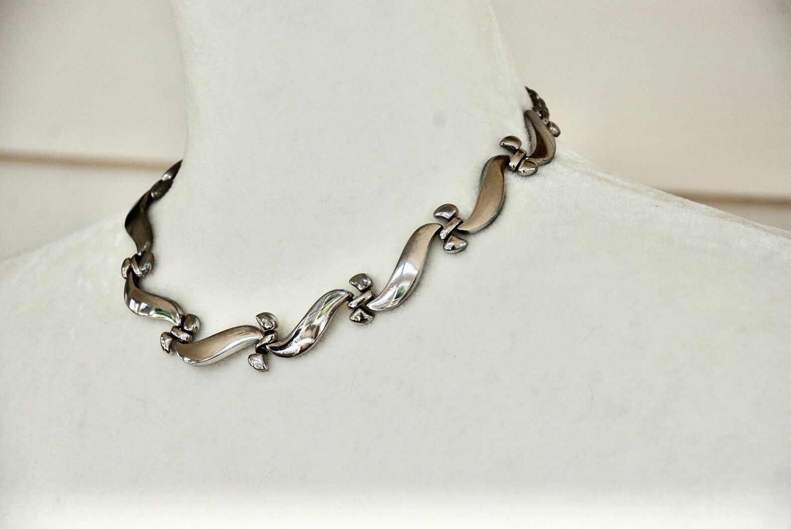 Vintage Choker Necklace Wavy Chain Silver Tone Mid Etsy
