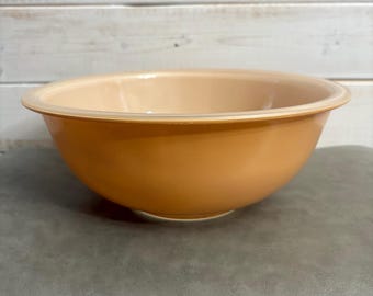 Vintage Pyrex Höstregnbågsblandningsskål #325 | Persikafärgad klar botten i glas (25 cm)