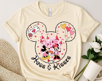 Kramar och kyssar Musse och Mimmi Pigg, redo att tryckas, Minnie och Musse par DTF, Disney Musse parskjorta, Disney Musse Alla hjärtans dag DTF