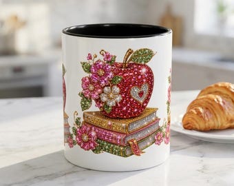 Mok met juweelachtige appel op boekenaccent en subliminale boodschap | Sprankelende bloemen koffiemok voor schooljuf