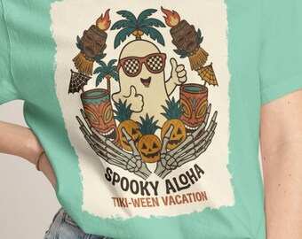 Camiseta Spooky TikiWeen SummerWeen Ghost Comfort Colors