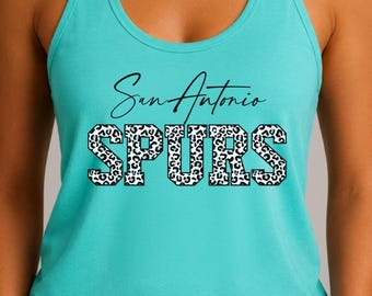 Camiseta sin mangas estilo nadadora con estampado de leopardo y espalda cruzada del equipo de baloncesto de San Antonio
