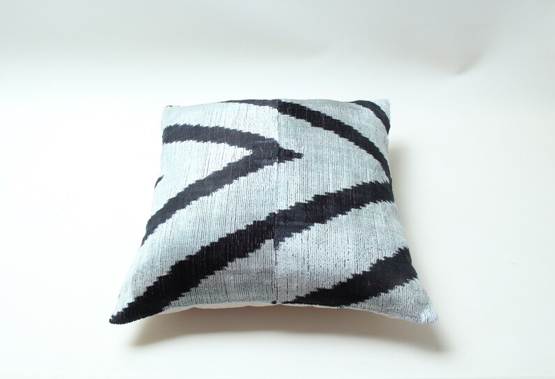 Modern Soft Decorative Pillow For Couch Patchwork Velvet ikat Pillow,Handmade Decorative Pillow,Traditional Pillowcase 14.5x14.5 inches