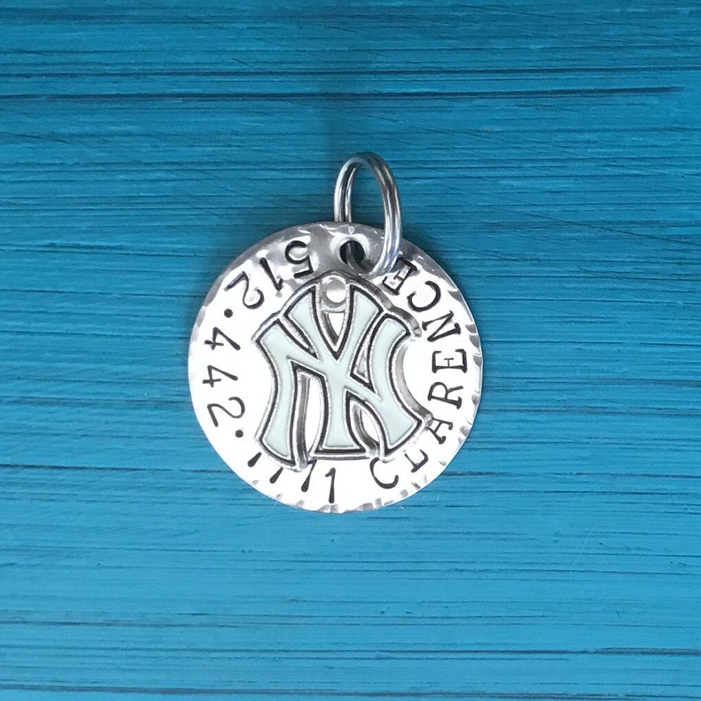 yankees dog tag