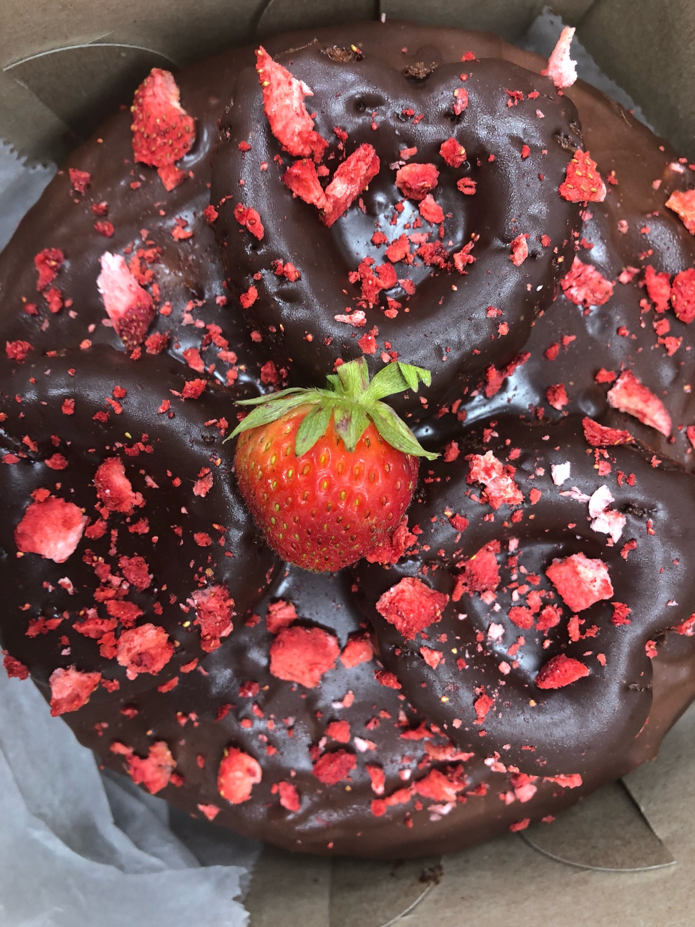 Vegan Carrot Chocolate Vanilla Strawberry cake 8