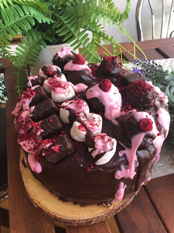 VEGAN CAKES HAPPY ZOE VEGAN BAKERY