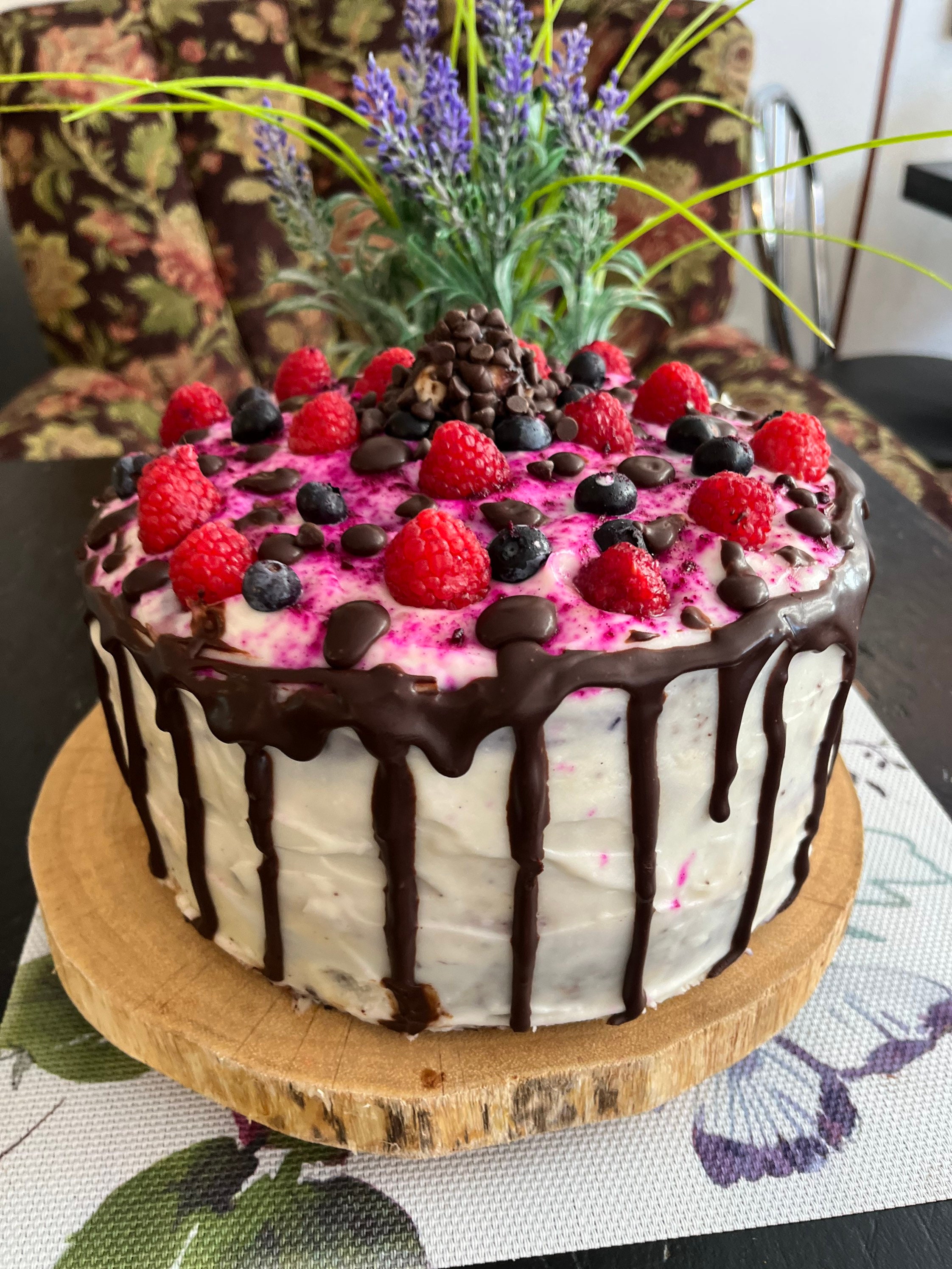Vegan chocolate vanilla buttercream raspberry chocolate drizzle cake 8”!