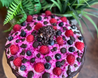 Vegan chocolate vanilla buttercream raspberry chocolate drizzle cake   8”!