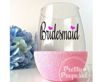 Bridesmaid Glitter Wine Glass, Mother of the Groom Sparkle Wine Glass, Bridesmaid Glass, Personalized Glitter Glass, Bride Stemless Glass