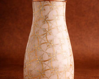 Pure Copper Water Bottle 950ml – Ayurvedic Health, Luxury Gold Print, Leakproof Drinkware