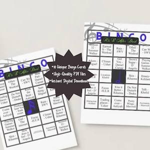 Puede incluir: Dos tarjetas de Bingo R&B After Dark con un gr&aacute;fico de nota musical azul. Cada tarjeta presenta una cuadr&iacute;cula de cuadrados con nombres de artistas y t&iacute;tulos de canciones. El texto en las tarjetas incluye "10 tarjetas de bingo &uacute;nicas" y "Descarga digital instant&aacute;nea."