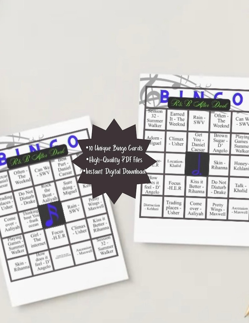 Puede incluir: Dos tarjetas de Bingo R&B After Dark con un gr&aacute;fico de nota musical azul. Cada tarjeta presenta una cuadr&iacute;cula de cuadrados con nombres de artistas y t&iacute;tulos de canciones. El texto en las tarjetas incluye "10 tarjetas de bingo &uacute;nicas" y "Descarga digital instant&aacute;nea."